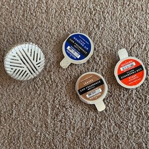 Bath & Body Works Car Air Freshener with 3 Scent Refills